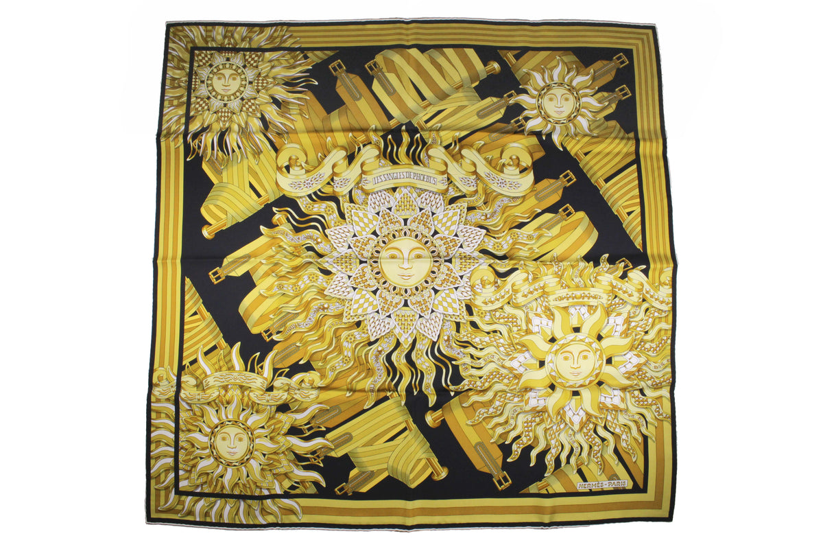 HERMÈS scarf “Les Sangles de Phoebus” by Joachim Metz – Vintage Carwen