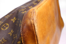 LOUIS VUITTON Alma monogram canvas bag