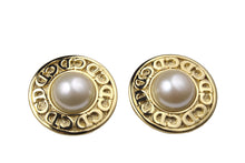 CHRISTIAN DIOR circular pearl logo earrings