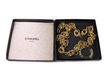 Chanel Fall 1991 Runway Logo disc necklace