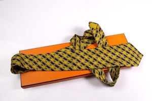 HERMÈS yellow silk tie