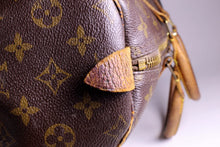LOUIS VUITTON Keepall 55 monogram canvas travel bag