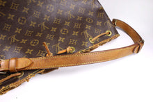 LOUIS VUITTON Noé monogram canvas bag