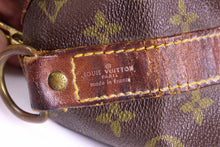 LOUIS VUITTON Keepall 55 monogram canvas travel bag
