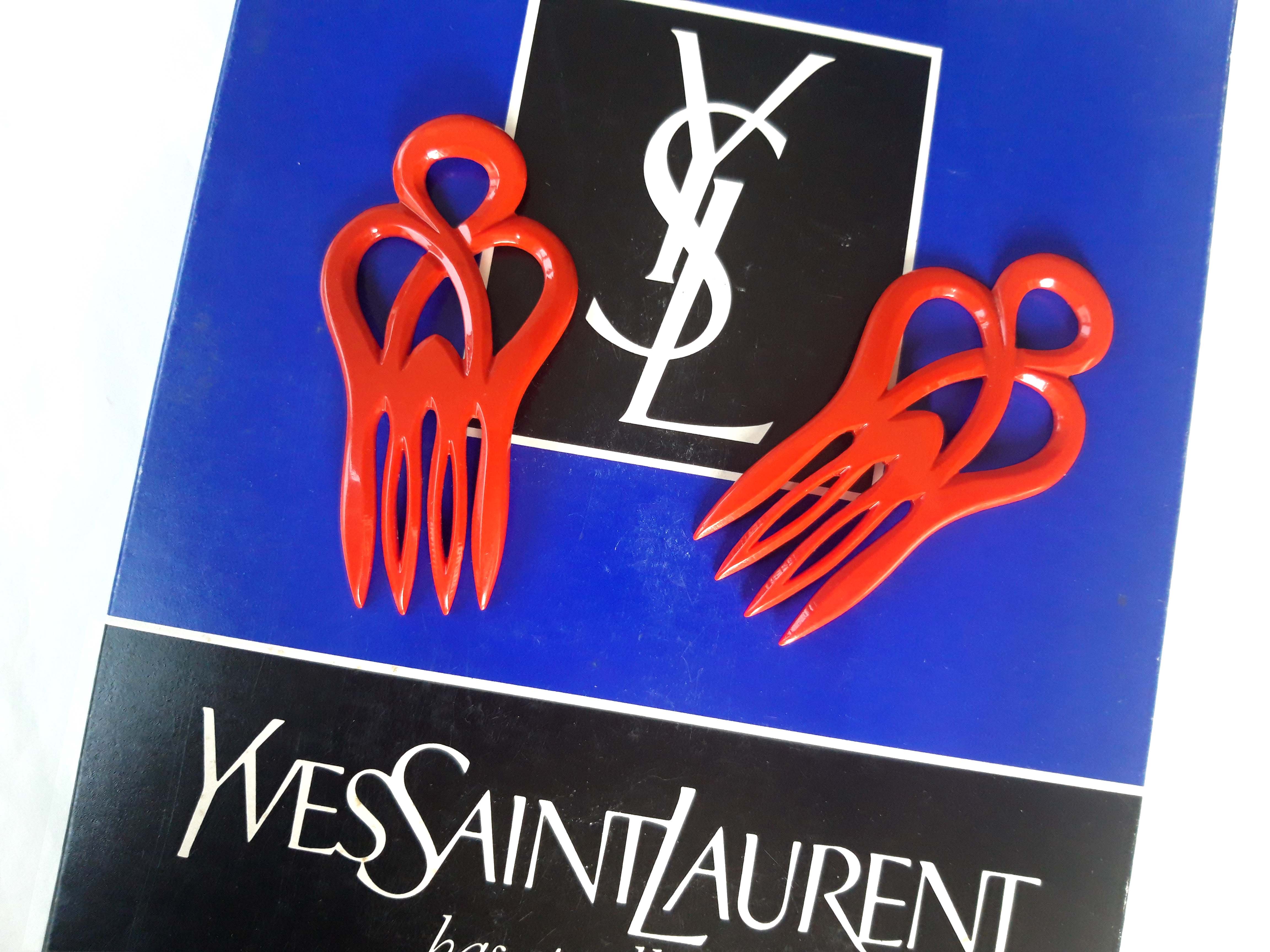 Yves Saint Laurent Decorative Head Piece Hair Comb Flower and Feathers Rare 70s Rare! Vintage Yves Saint Laurent YSL Velvet Hair Bow Comb | eBay main image 4
