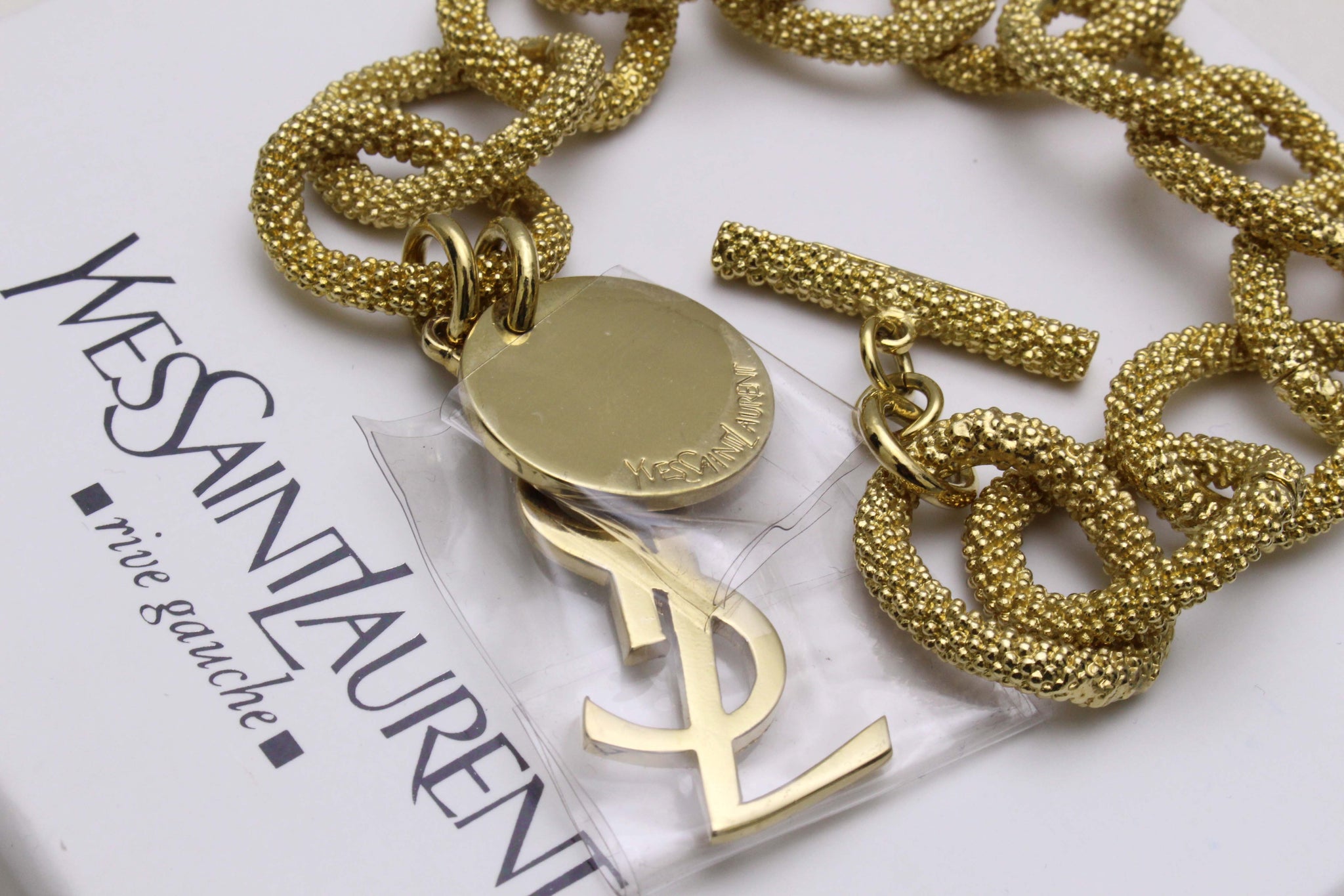 YSL Logo Chain Bracelet in Gold - Saint Laurent