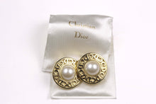 CHRISTIAN DIOR circular pearl logo earrings
