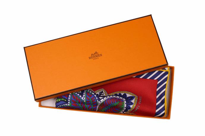 HERMÈS gavroche “Le Jardin de la Maharani” by Annie Faivre, pocket square