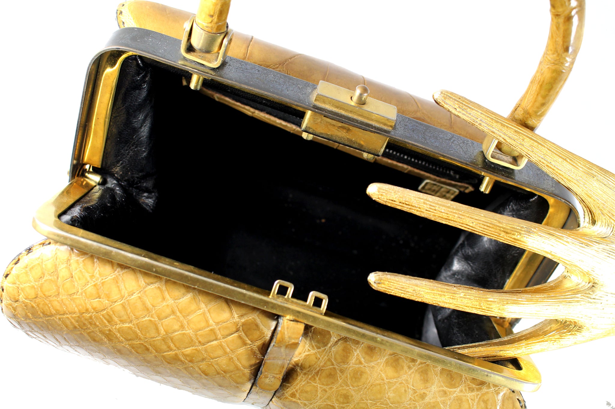 All Steel Hardware Ultra Realistic Imitation Crocodile Skin Bag - China  Handbag and Lady Bag price | Made-in-China.com