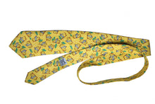 HERMÈS skier yellow silk tie