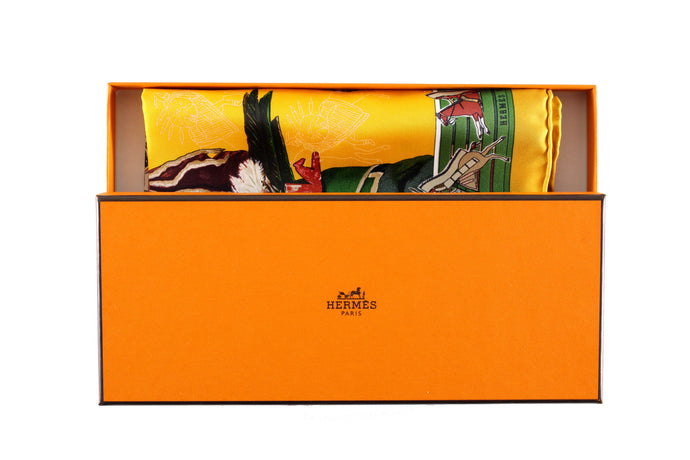 HERMÈS gavroche “Pani La Shar Pawnee” by Kermit Oliver, pocket square