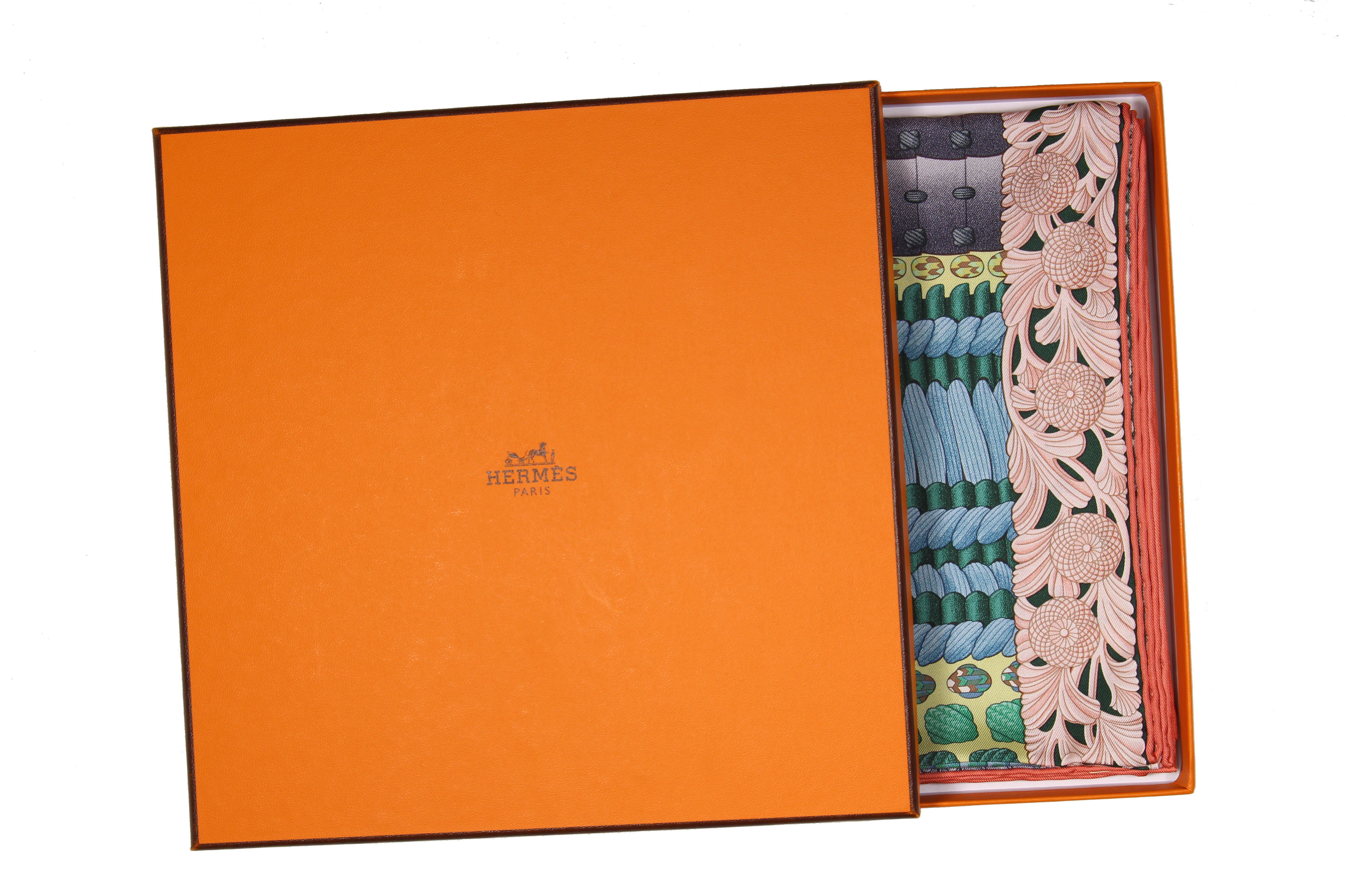 HERMÈS scarf “Parures de Samouraïs” by Aline Honoré – Vintage Carwen